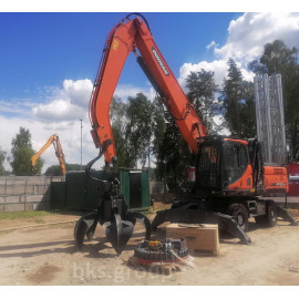 Колесный перегружатель Doosan Dx210wa с грейферным захватом и магнитной шайбой