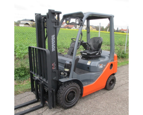 Вилочный погрузчик Toyota FDF15
