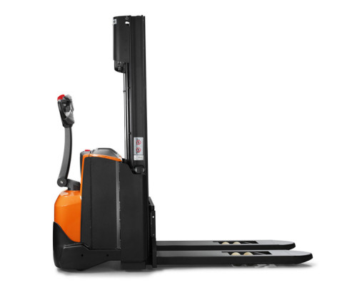 Электрический штабелер Toyota SWE120 (Исполнение с защитой от коррозии)