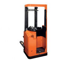 Штабелер Toyota SSE160L