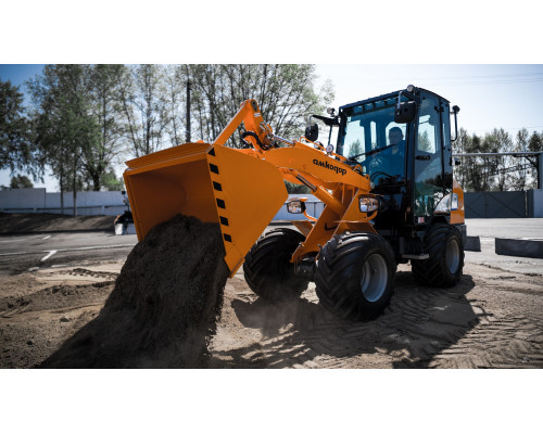 Погрузчик универсальный АМКОДОР 308