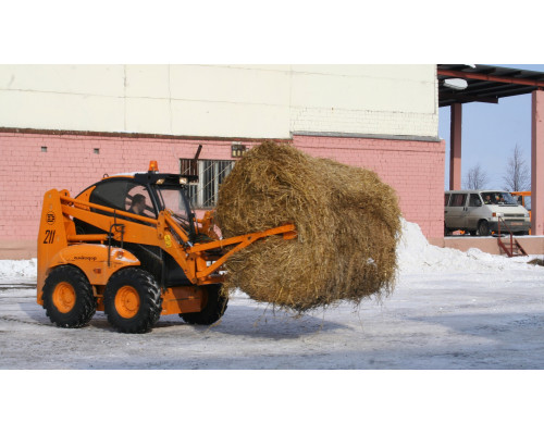 Погрузчик универсальный с бортовым поворотом АМКОДОР 211