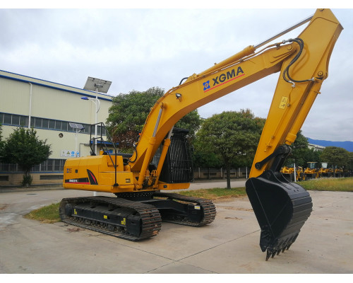 Гусеничный экскаватор Doosan (Develon) XGMA XG 822 FL