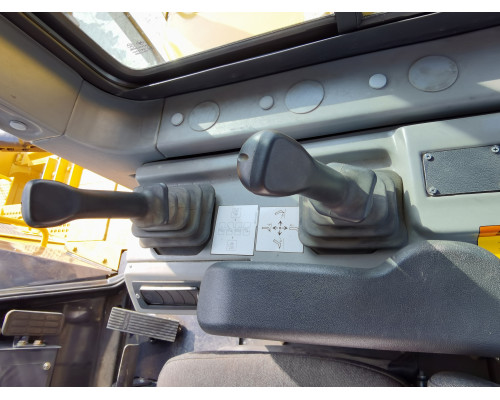 Бульдозер WD600